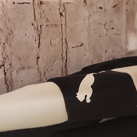 Puma Men's hoodie Size small Excellent - Picture 3 of 5